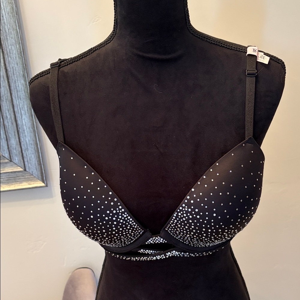 Victoria's Secret New Black Bra with Silver Accents